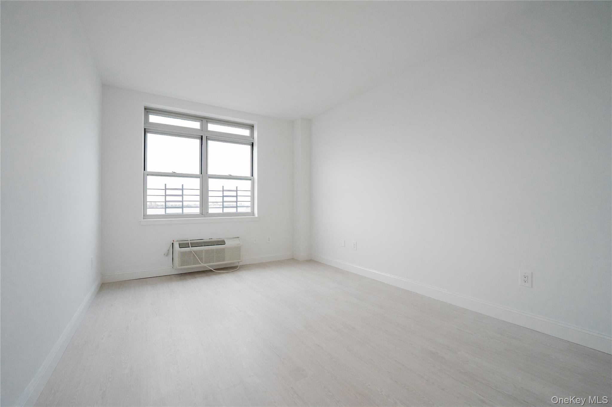 Condo 110th  Queens, NY 11356, MLS-957331-9