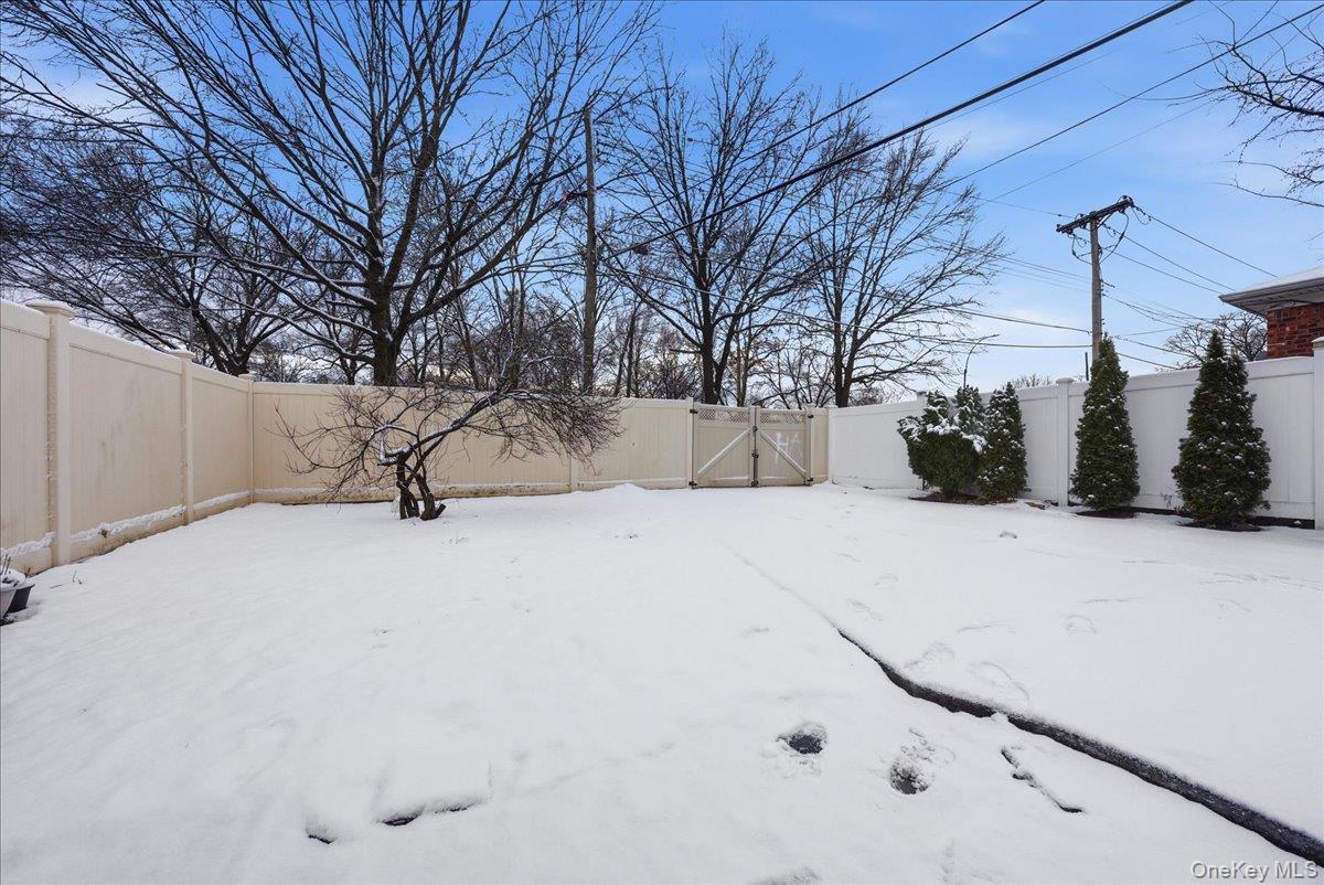 Single Family 238th  Queens, NY 11422, MLS-957339-24