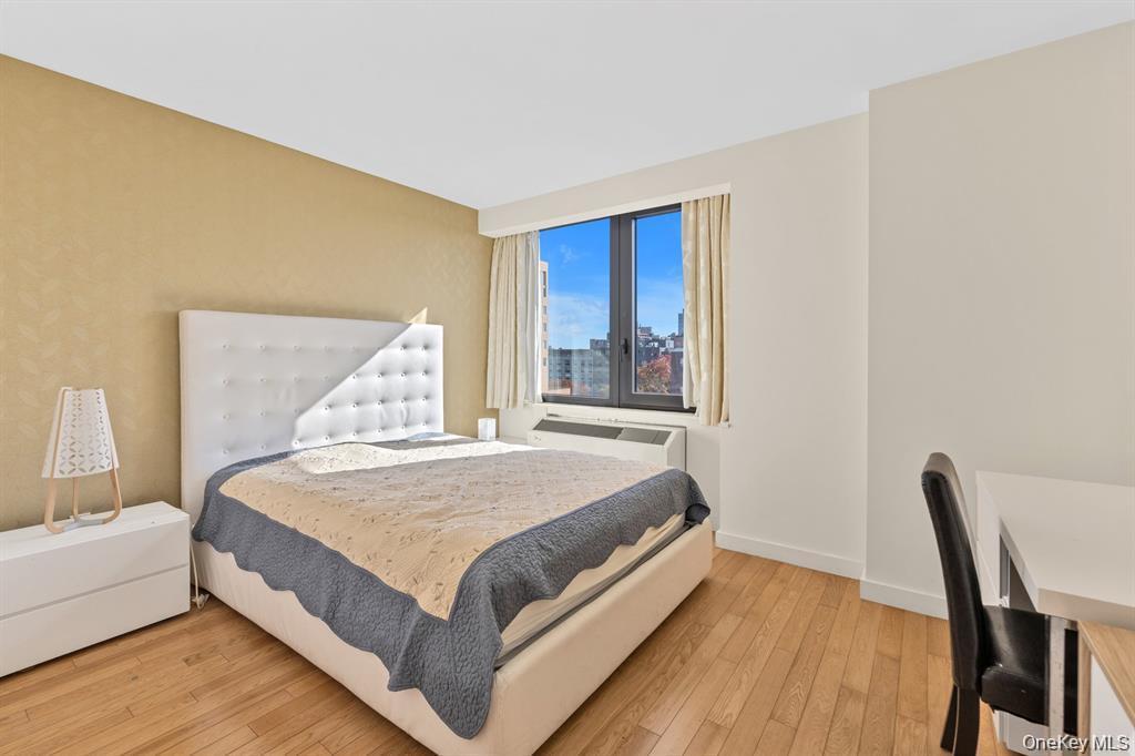 Condo Prince  Queens, NY 11354, MLS-957341-11