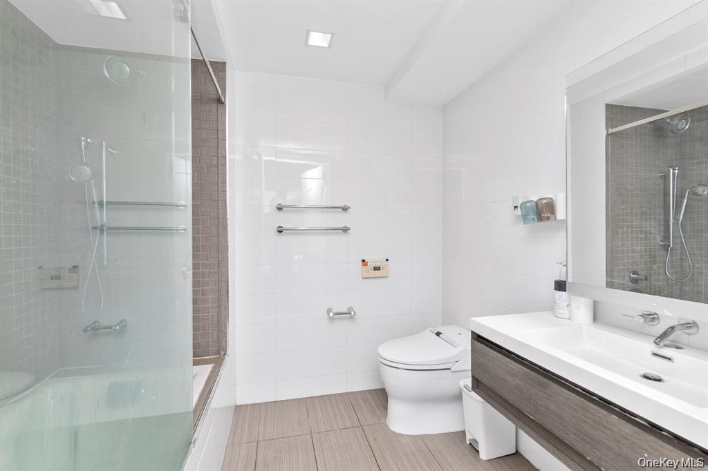 Condo Prince  Queens, NY 11354, MLS-957341-13