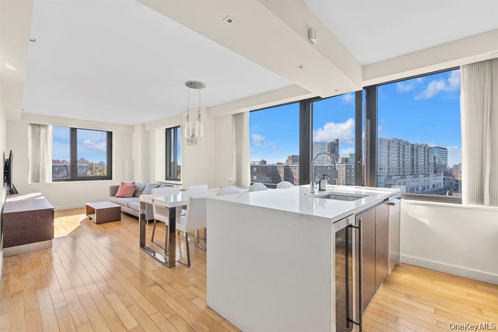 Condo Prince  Queens, NY 11354, MLS-957341-7