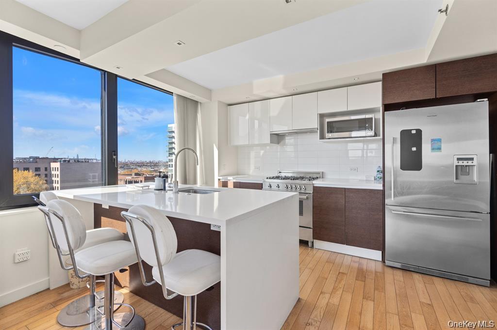 Condo Prince  Queens, NY 11354, MLS-957341-8