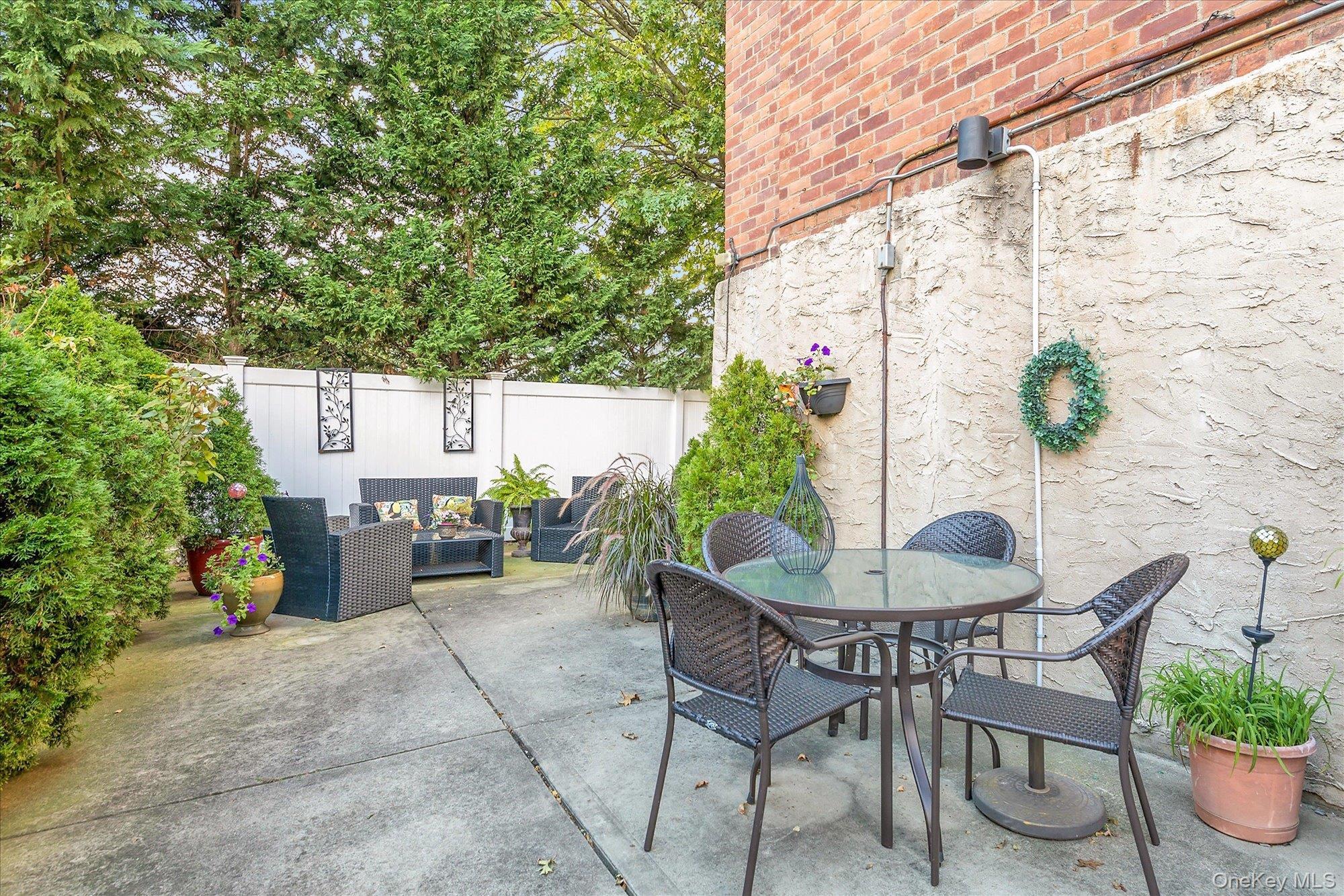 Coop Merrick  Nassau County, NY 11563, MLS-957356-16