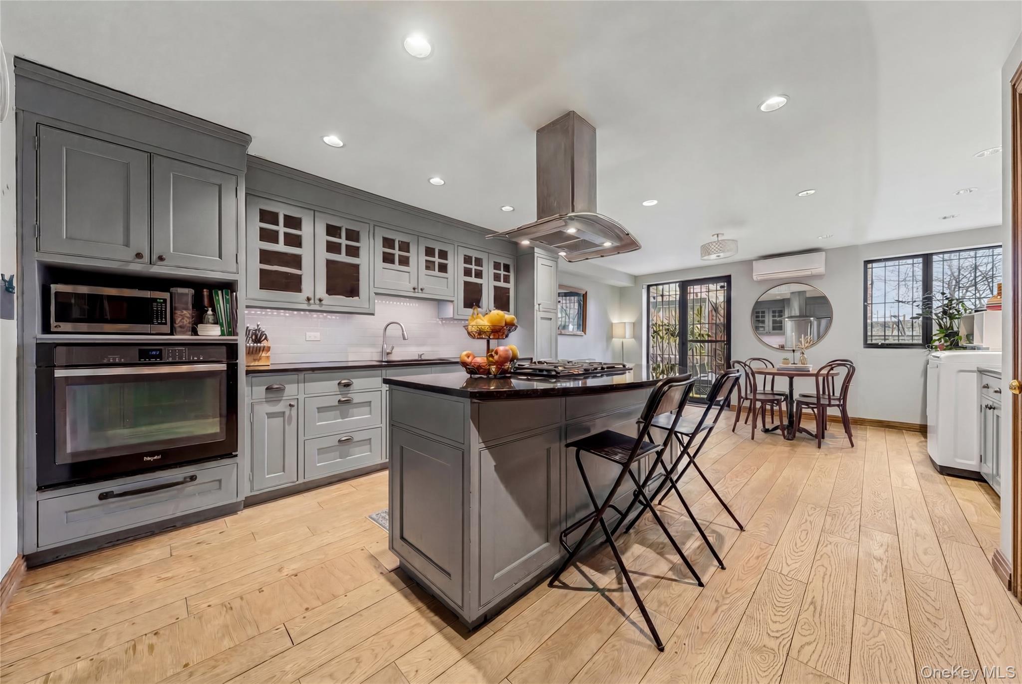 Single Family Jumel  Manhattan, NY 10032, MLS-957380-6