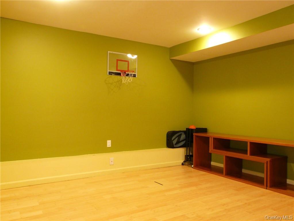 Single Family Sandpiper Westchester County, NY 10598, MLS-957421-22