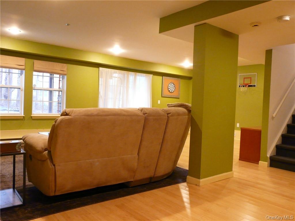 Single Family Sandpiper Westchester County, NY 10598, MLS-957421-24