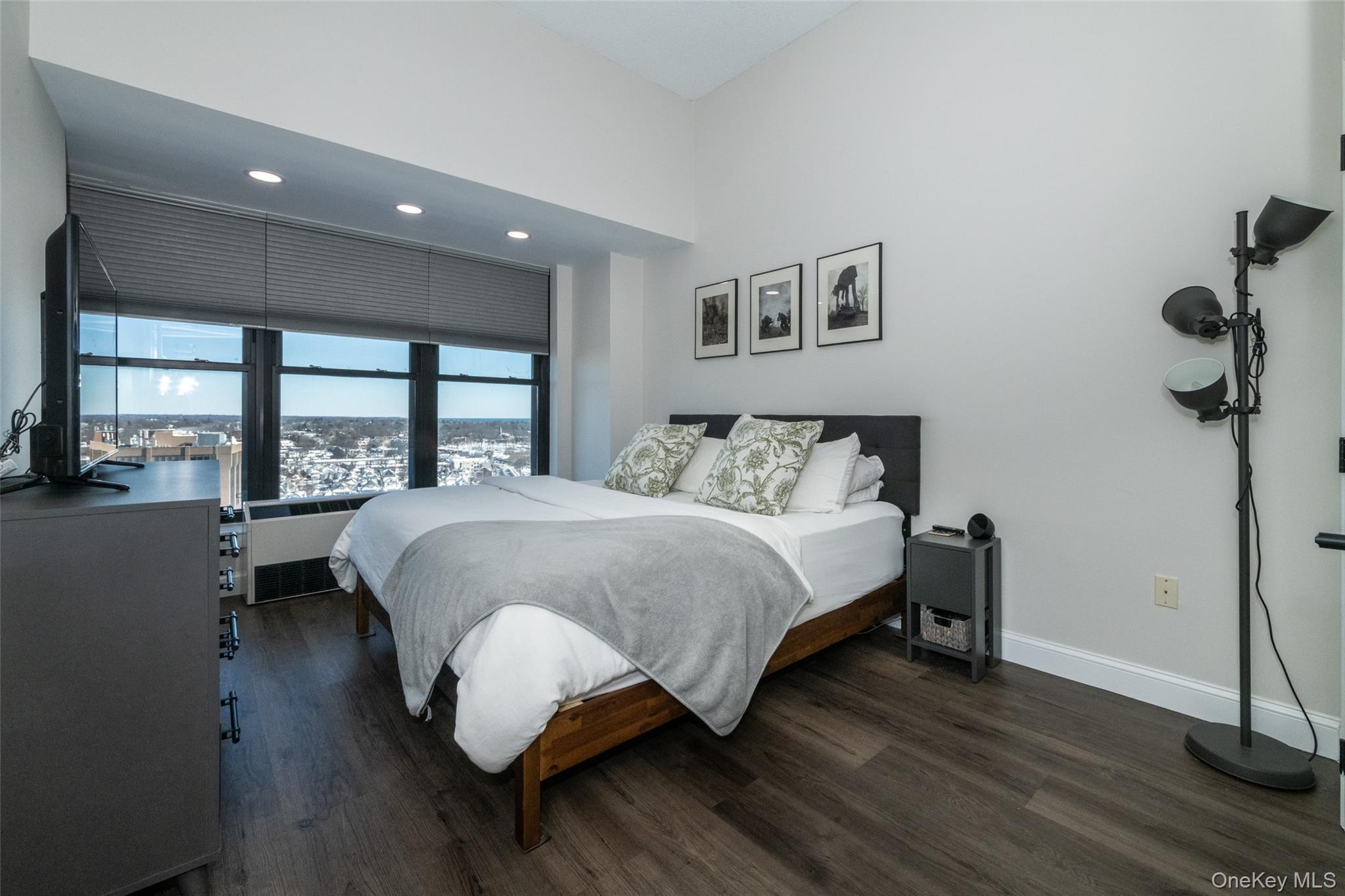 Coop New Roc City Place  Westchester County, NY 10801, MLS-957425-14