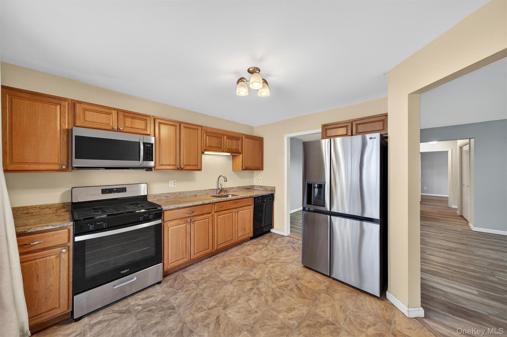 Condo Aldo  Orange County, NY 10950, MLS-957440-4