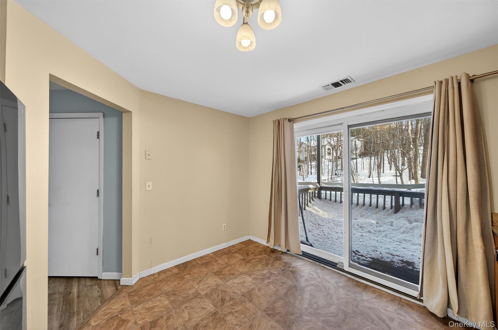 Condo Aldo  Orange County, NY 10950, MLS-957440-6