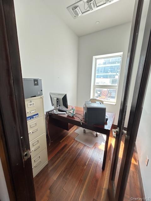 Commercial Lease Steinway  Queens, NY 11103, MLS-957453-15