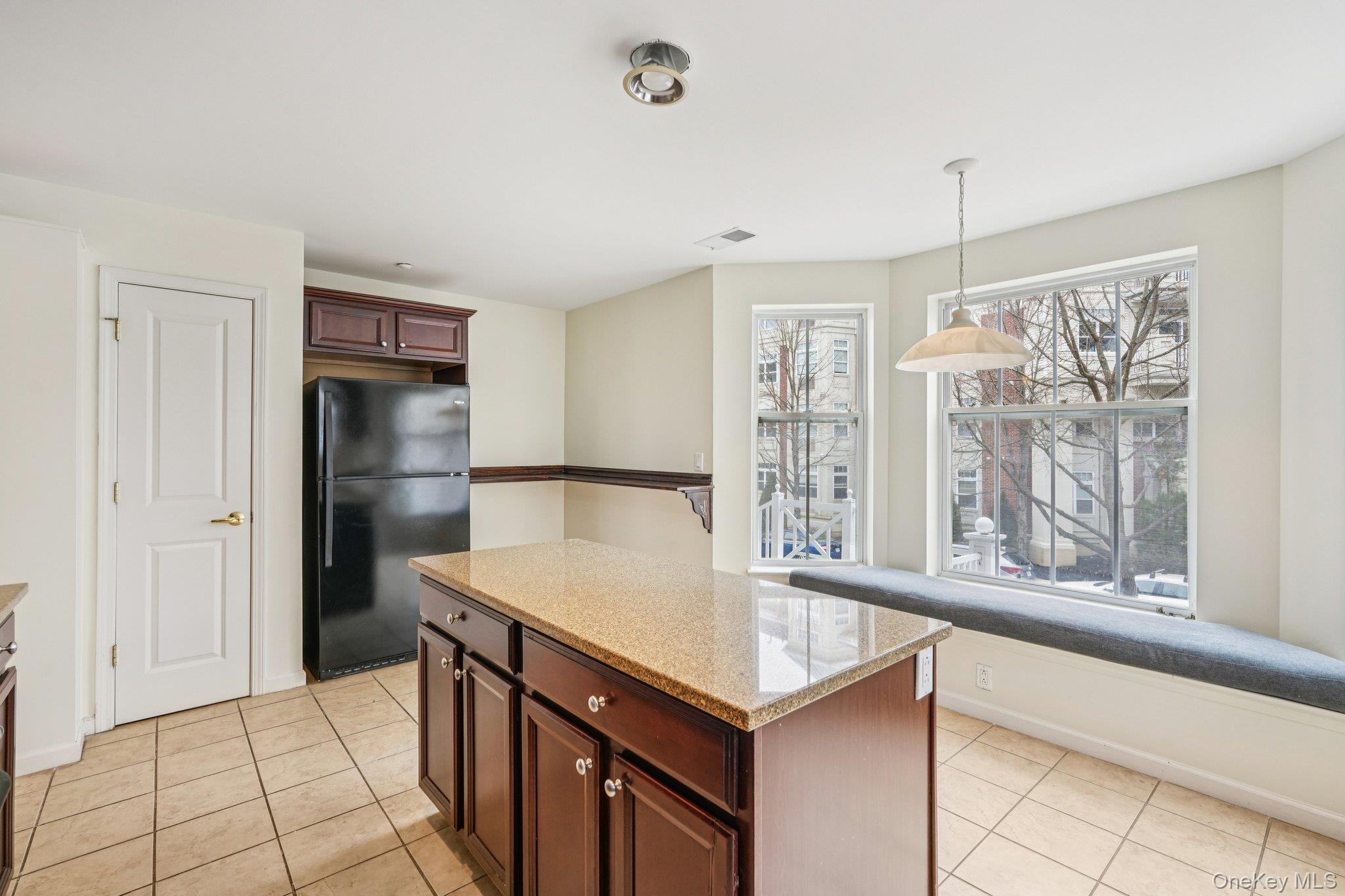 Condo Leeward  Rockland County, NY 10927, MLS-957484-12