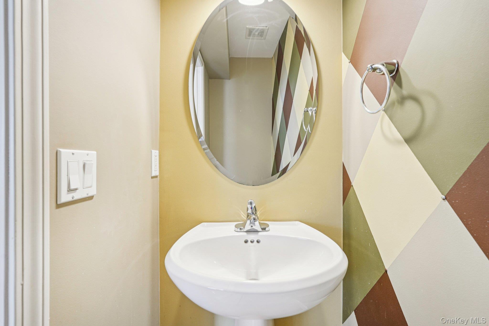 Condo Leeward  Rockland County, NY 10927, MLS-957484-14