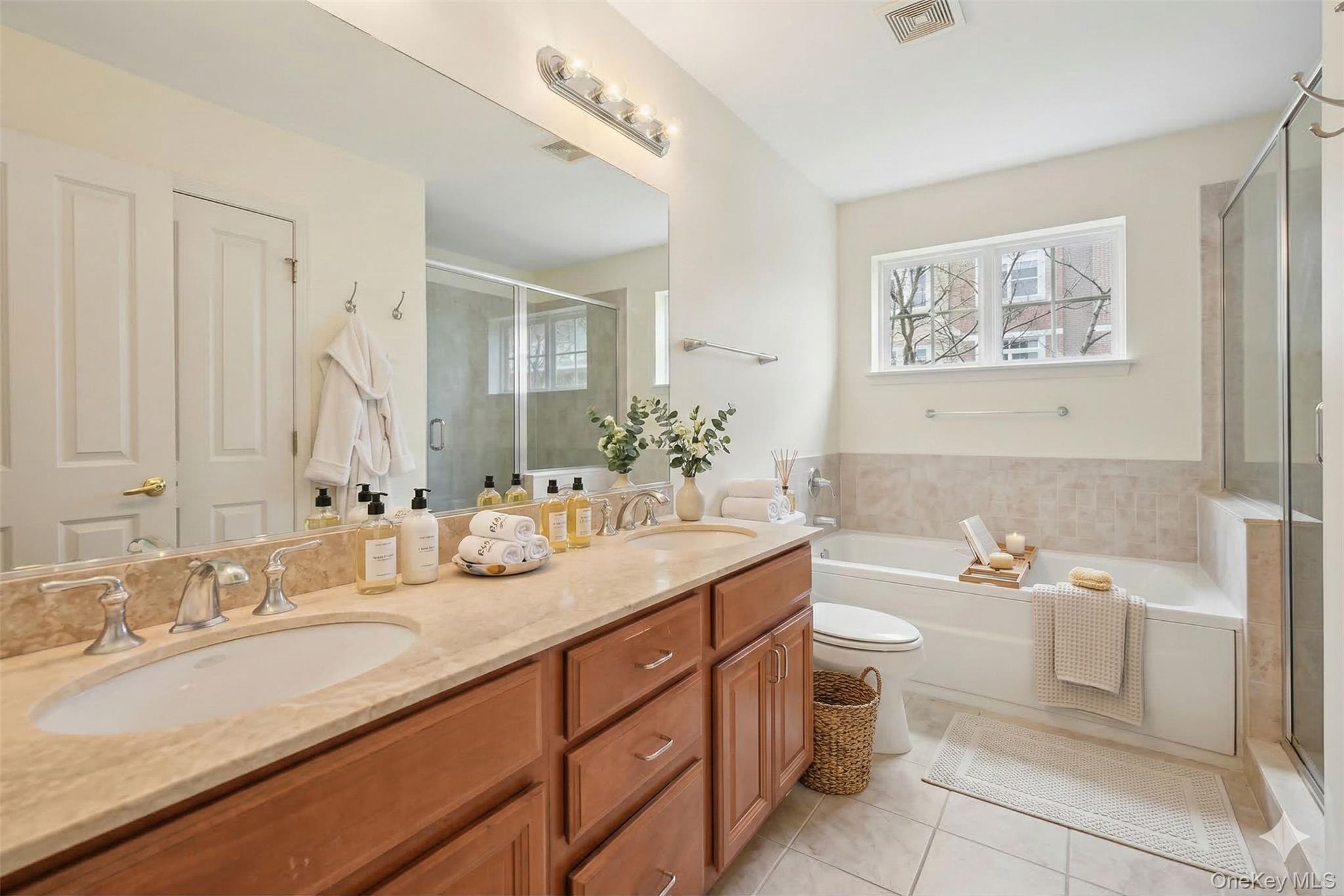 Condo Leeward  Rockland County, NY 10927, MLS-957484-18