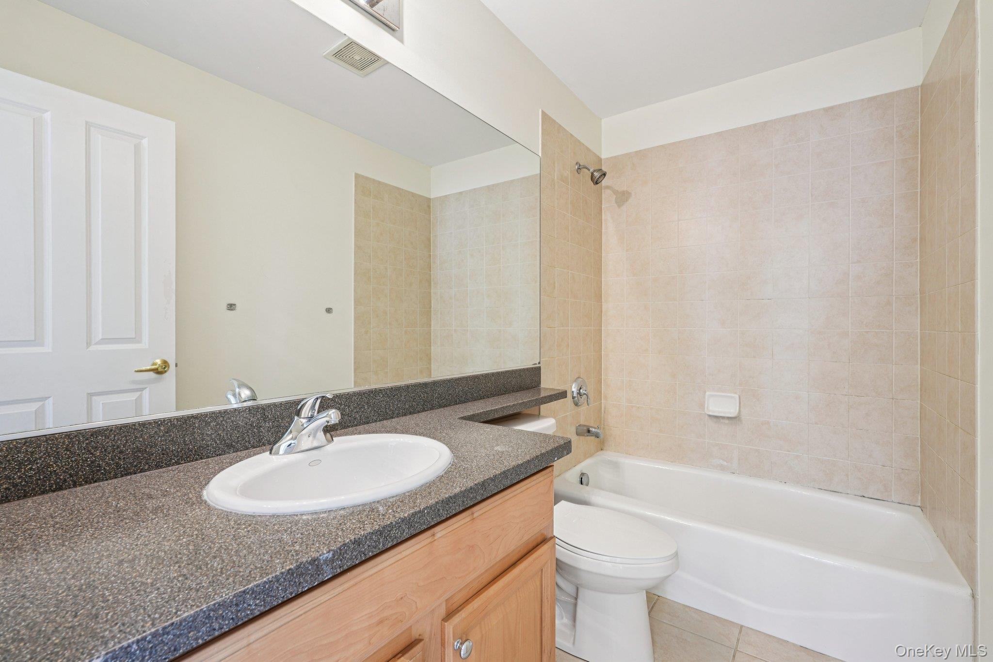 Condo Leeward  Rockland County, NY 10927, MLS-957484-25