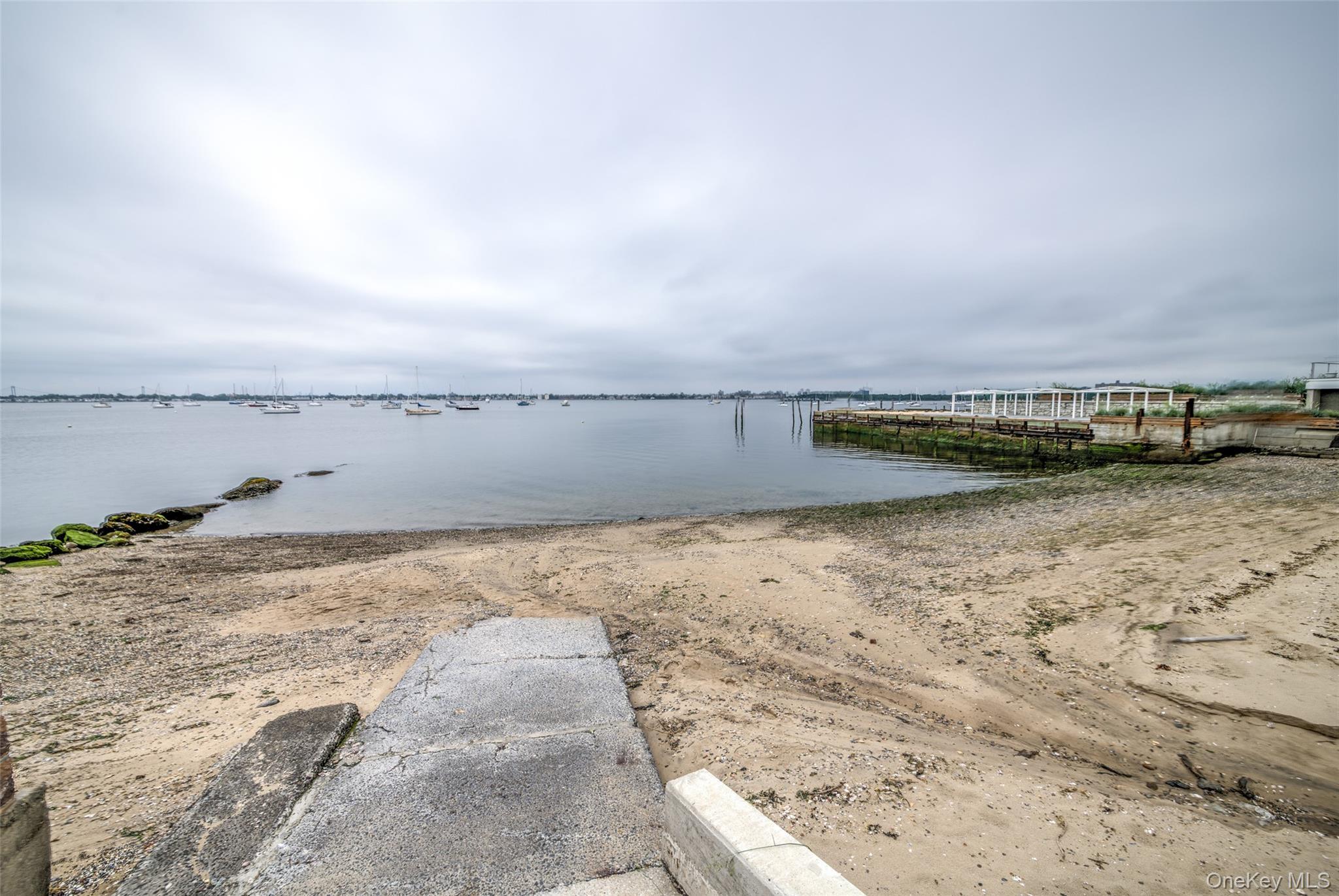 Single Family Winters  Bronx, NY 10464, MLS-957490-27