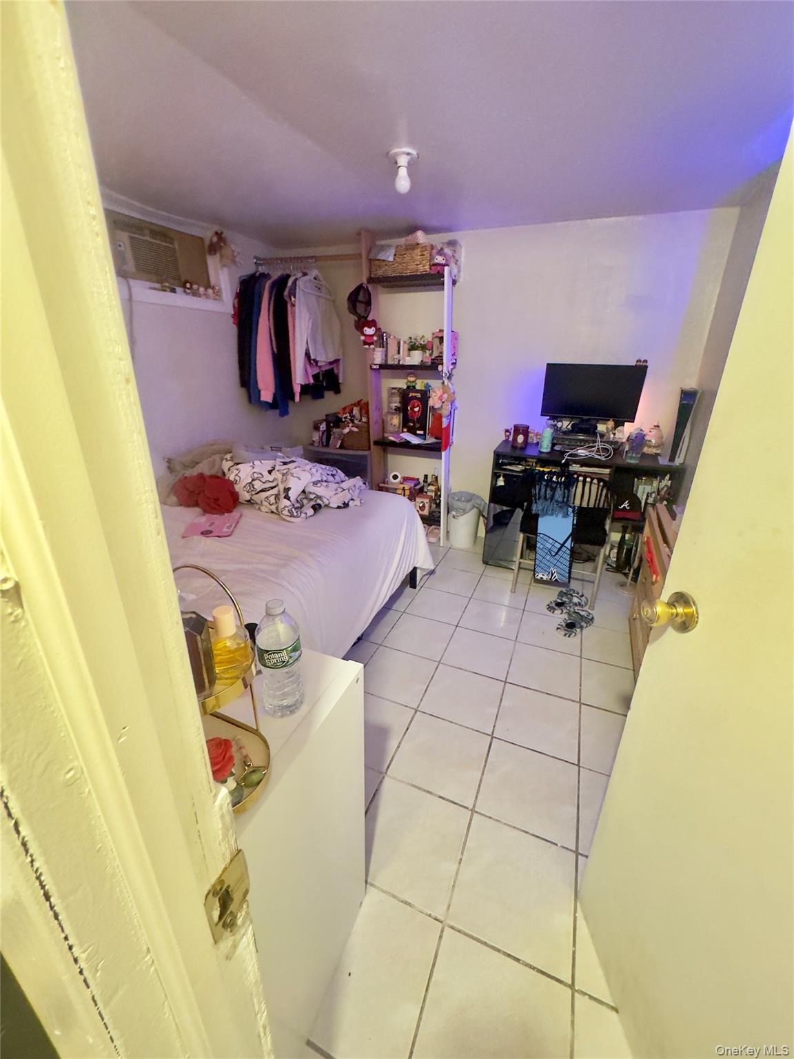 Single Family Roosevelt  Queens, NY 11368, MLS-957501-11