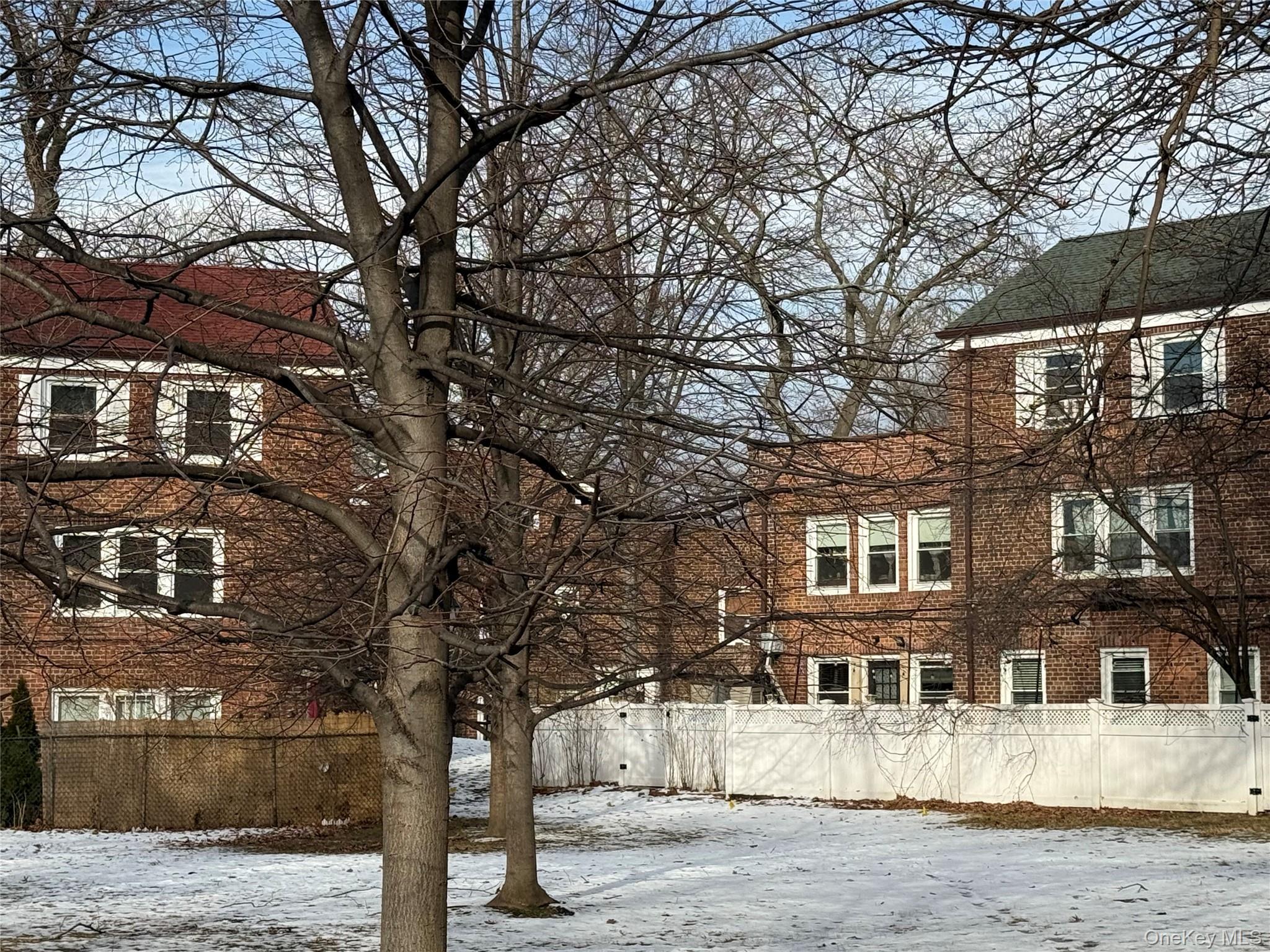 Coop Grand Central  Queens, NY 11432, MLS-957506-25