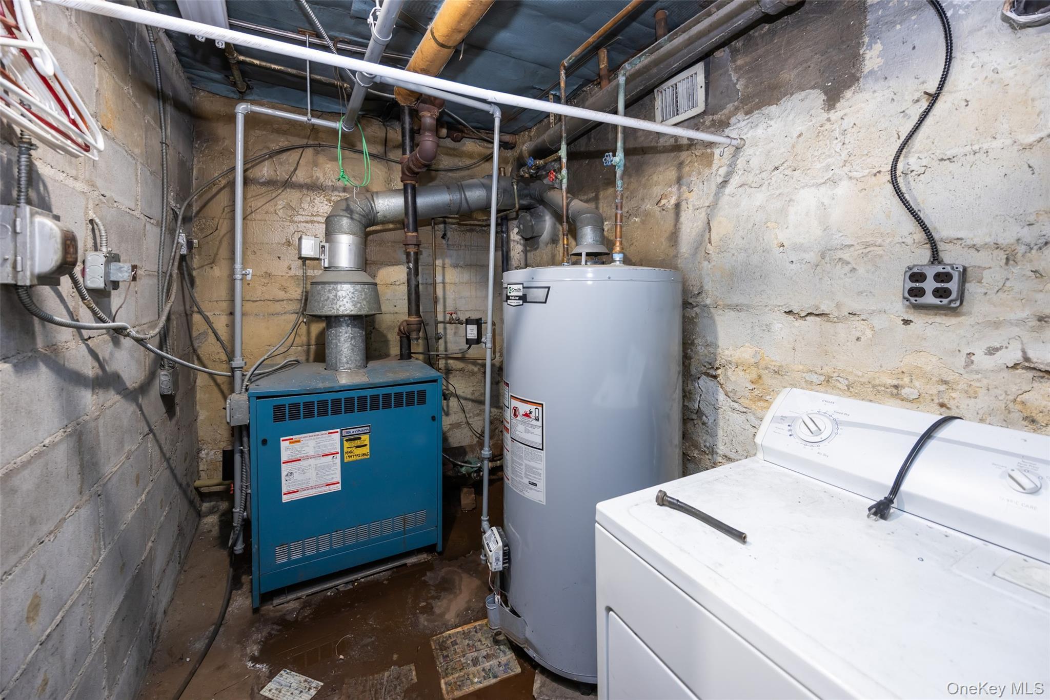 Single Family Perry Queens, NY 11378, MLS-957533-19