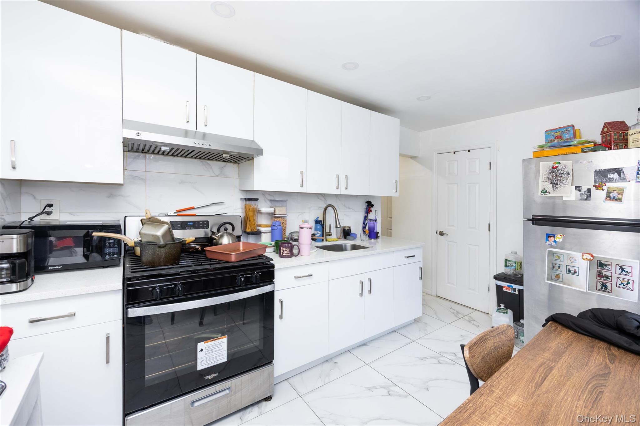 Single Family Perry Queens, NY 11378, MLS-957533-5