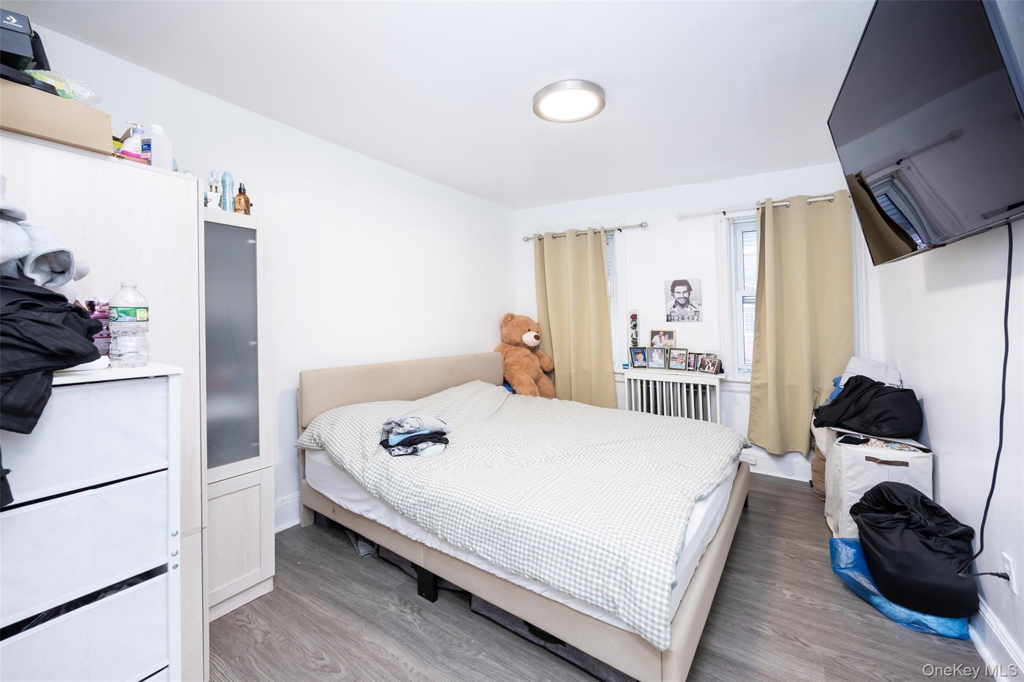 Single Family Perry Queens, NY 11378, MLS-957533-9