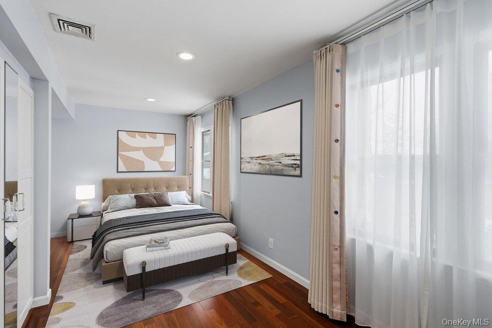 Condo Hunt  Nassau County, NY 11753, MLS-957543-13