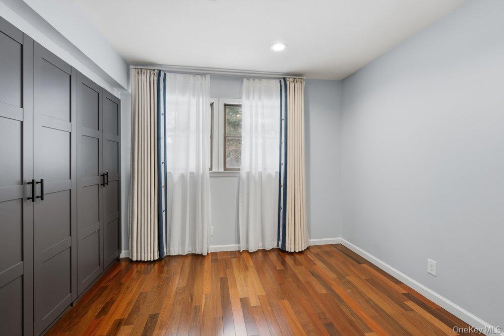 Condo Hunt  Nassau County, NY 11753, MLS-957543-24