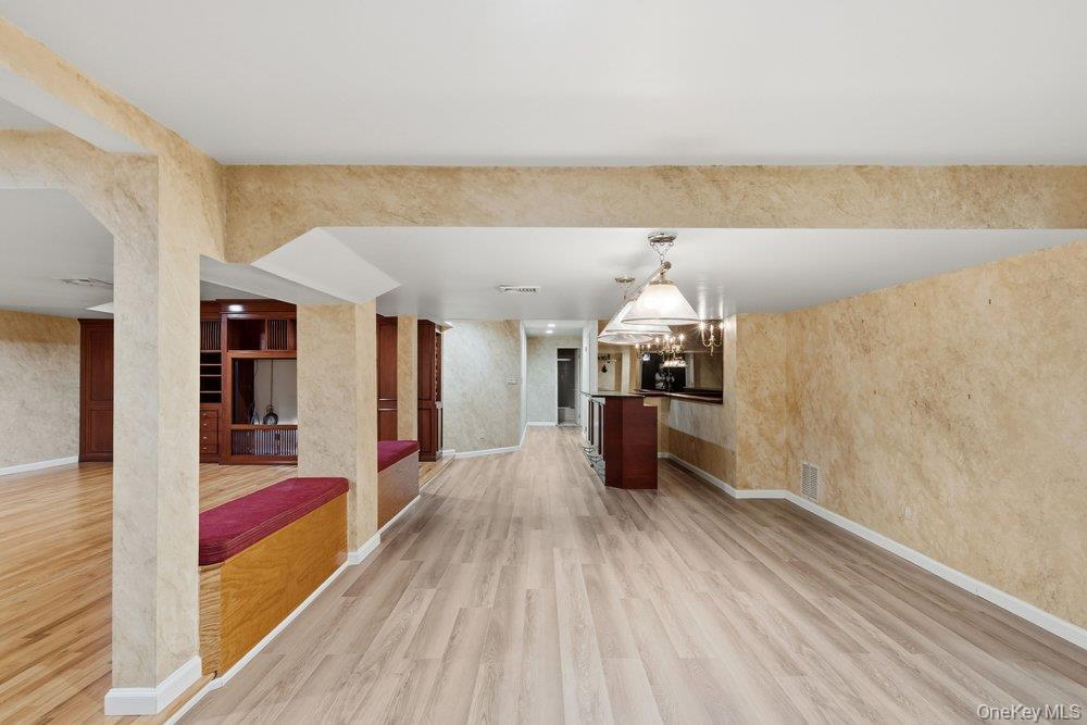 Condo Hunt  Nassau County, NY 11753, MLS-957543-30