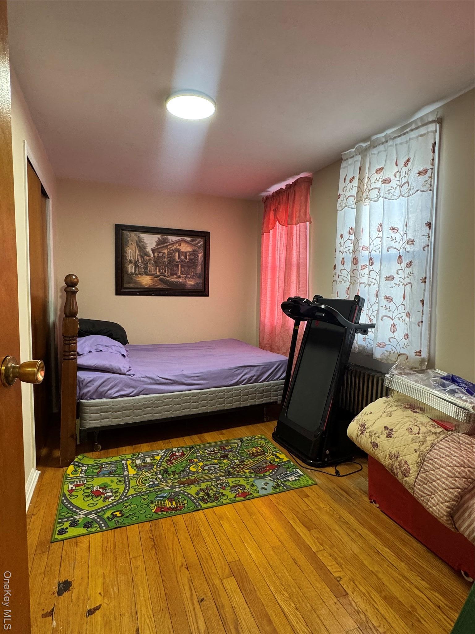 Single Family 240th Bronx, NY 10470, MLS-957551-11