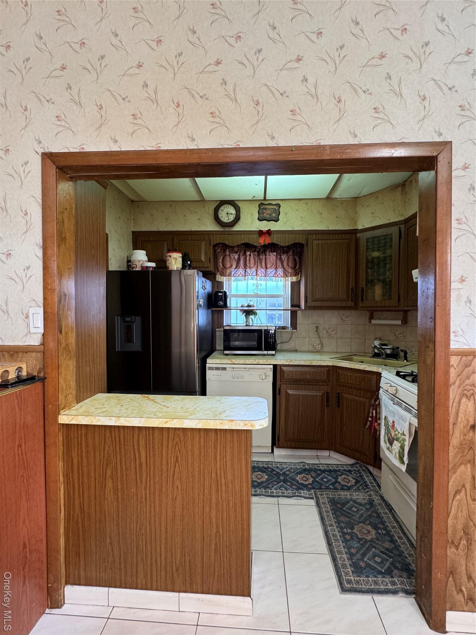 Single Family 240th Bronx, NY 10470, MLS-957551-13