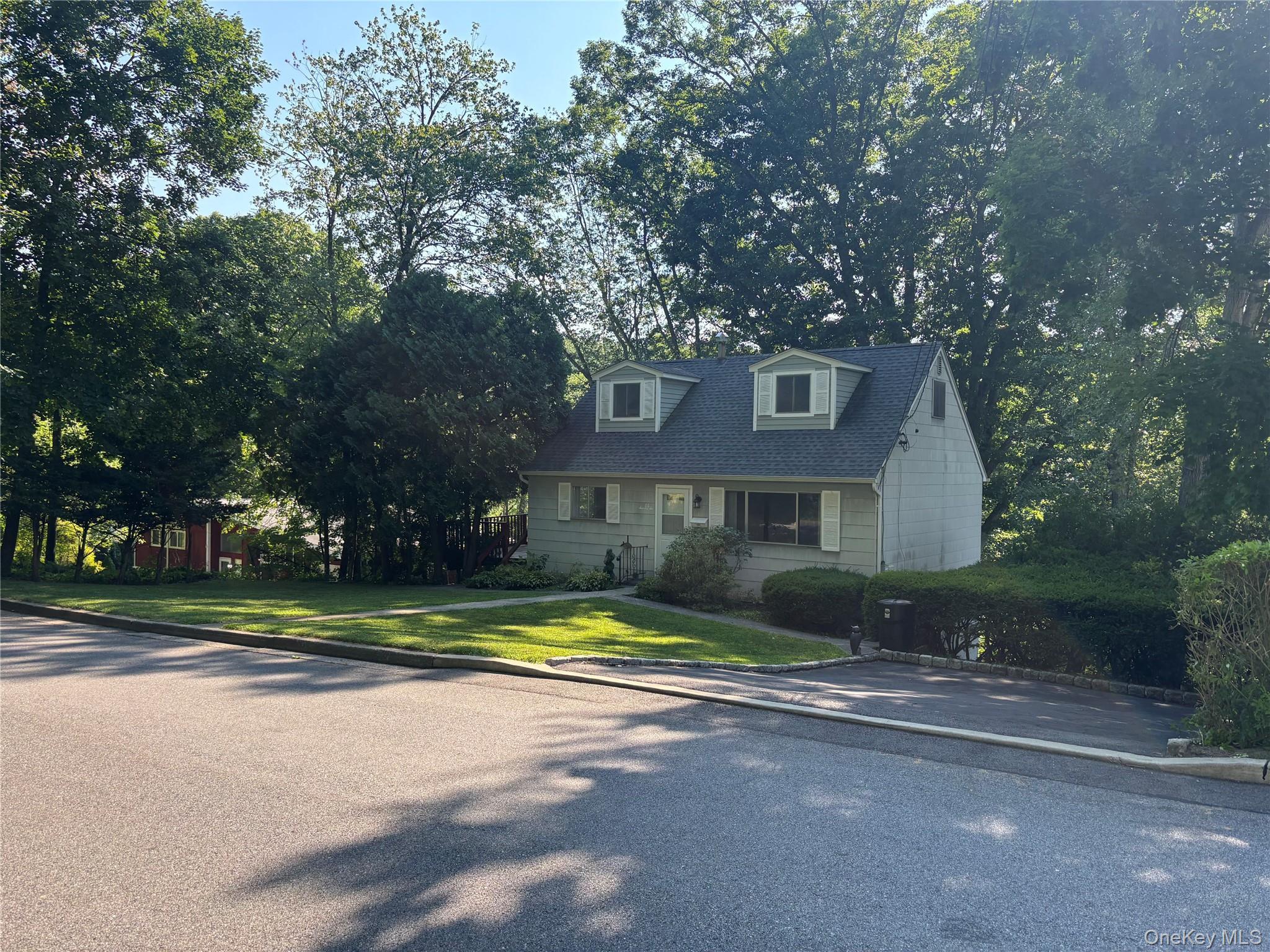 Single Family Beverly Road  Westchester County, NY 10549, MLS-957556-2