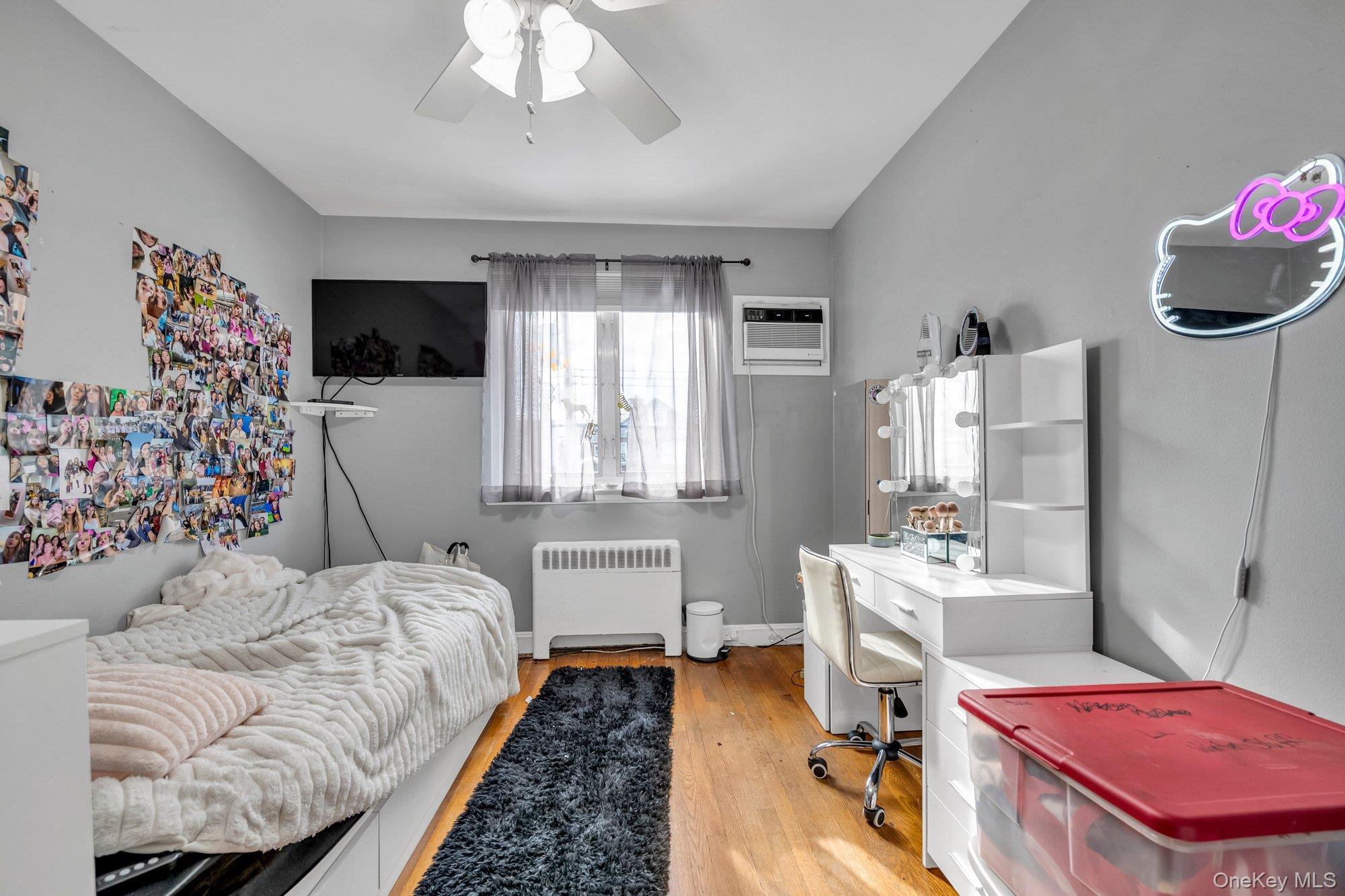 Single Family Hering  Bronx, NY 10461, MLS-957559-10