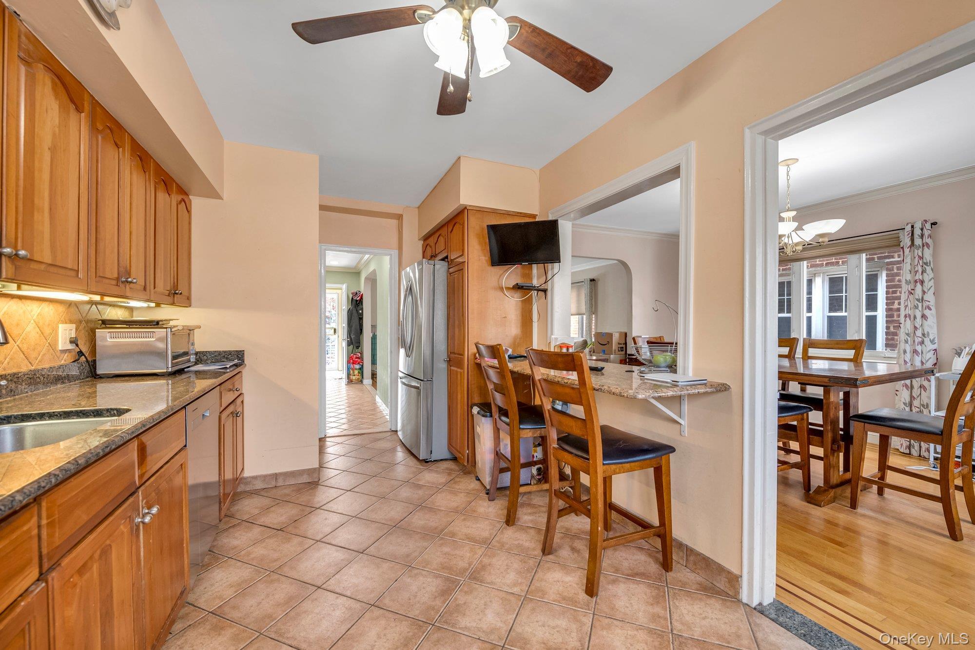 Single Family Hering  Bronx, NY 10461, MLS-957559-6