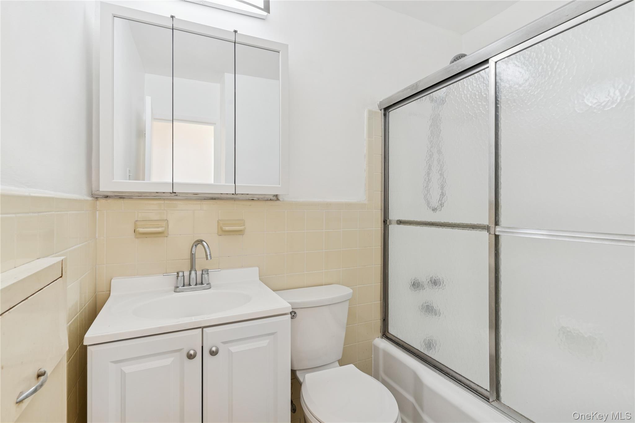 Coop 66th  Queens, NY 11375, MLS-957566-10