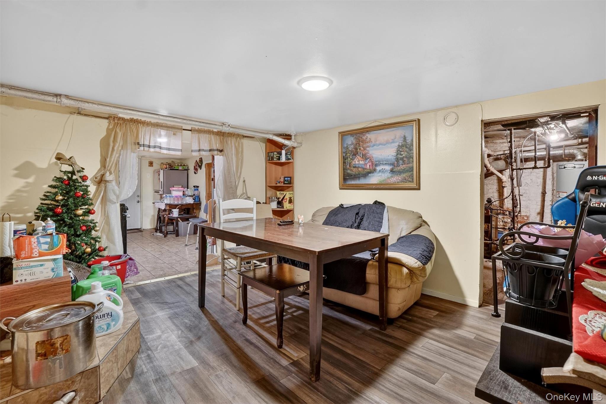 Single Family Norman Queens, NY 11385, MLS-957576-37