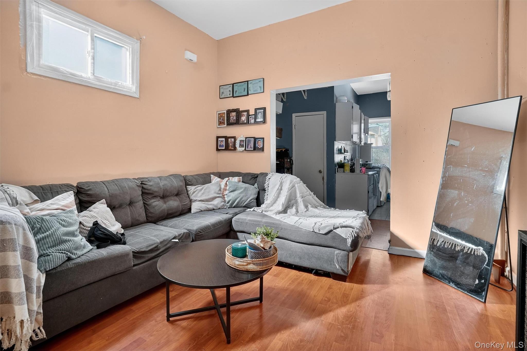 Single Family Norman Queens, NY 11385, MLS-957576-6