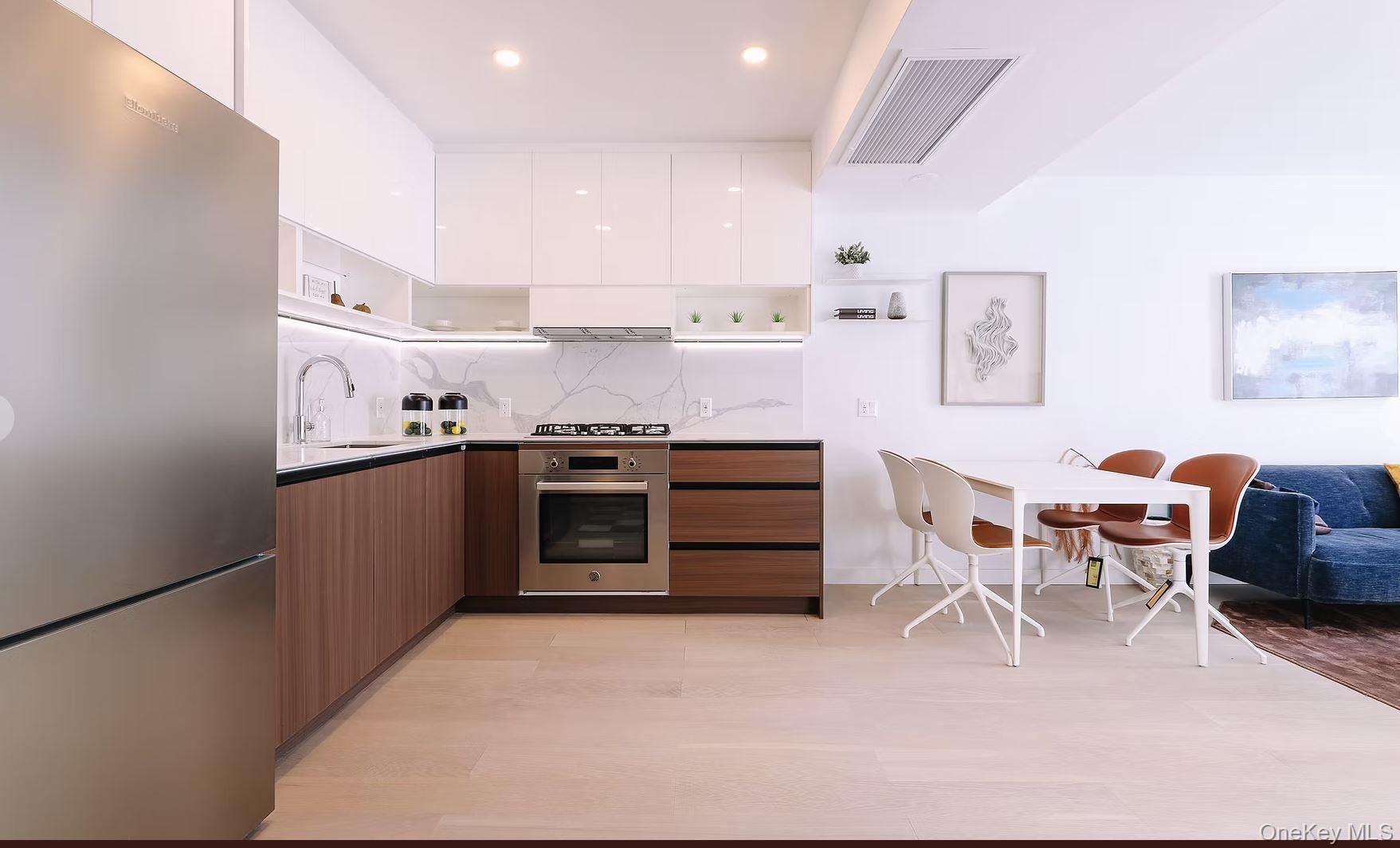 Condo Northern  Queens, NY 11354, MLS-957577-11