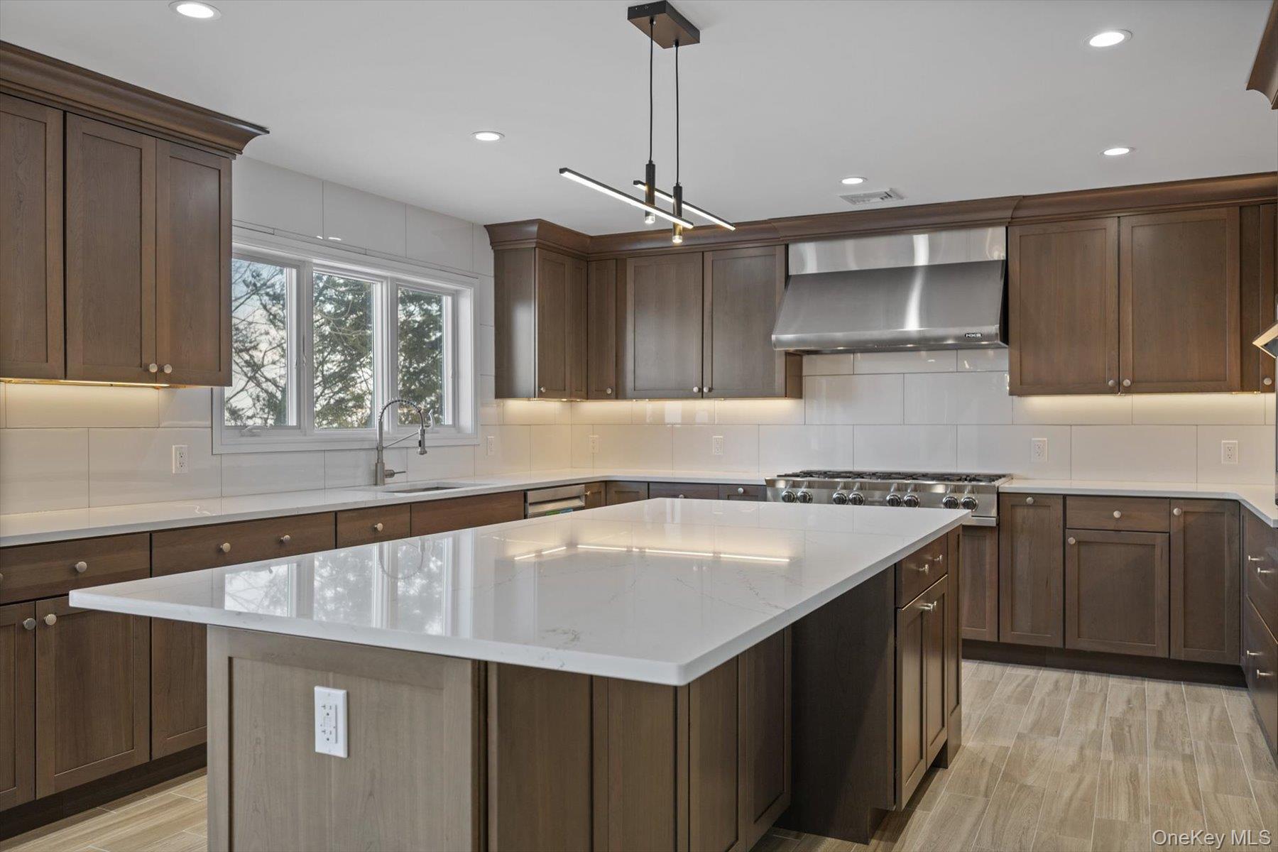 Single Family Waterview Drive Suffolk County, NY 11789, MLS-957587-9