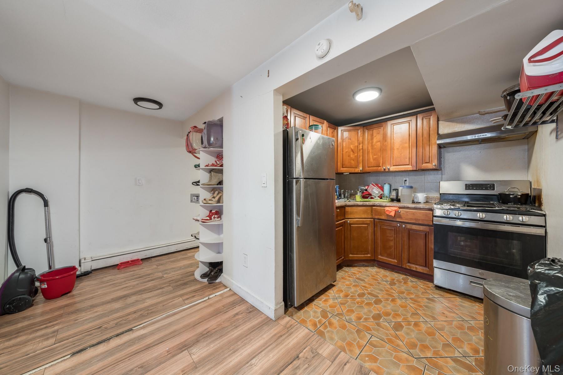 Single Family Curtis  Queens, NY 11369, MLS-957592-21