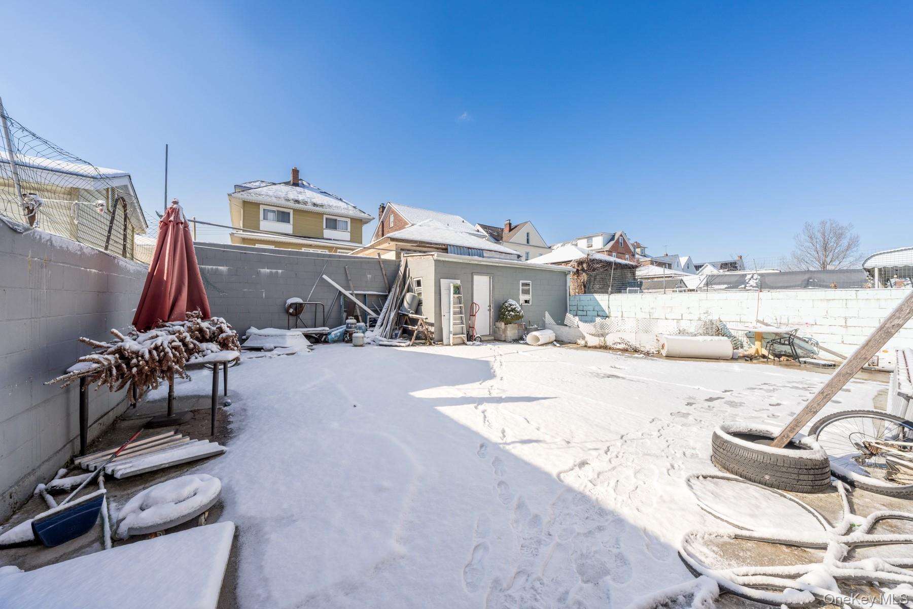 Single Family Curtis  Queens, NY 11369, MLS-957592-40