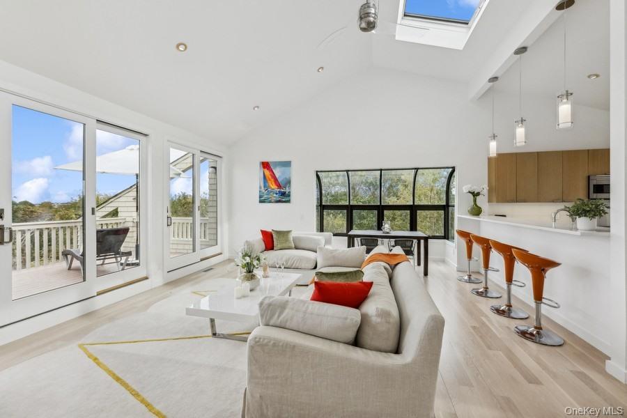 Condo Fulton  Suffolk County, NY 11954, MLS-957599-10