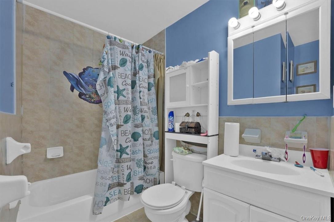 Single Family 216th  Bronx, NY 10469, MLS-957633-11