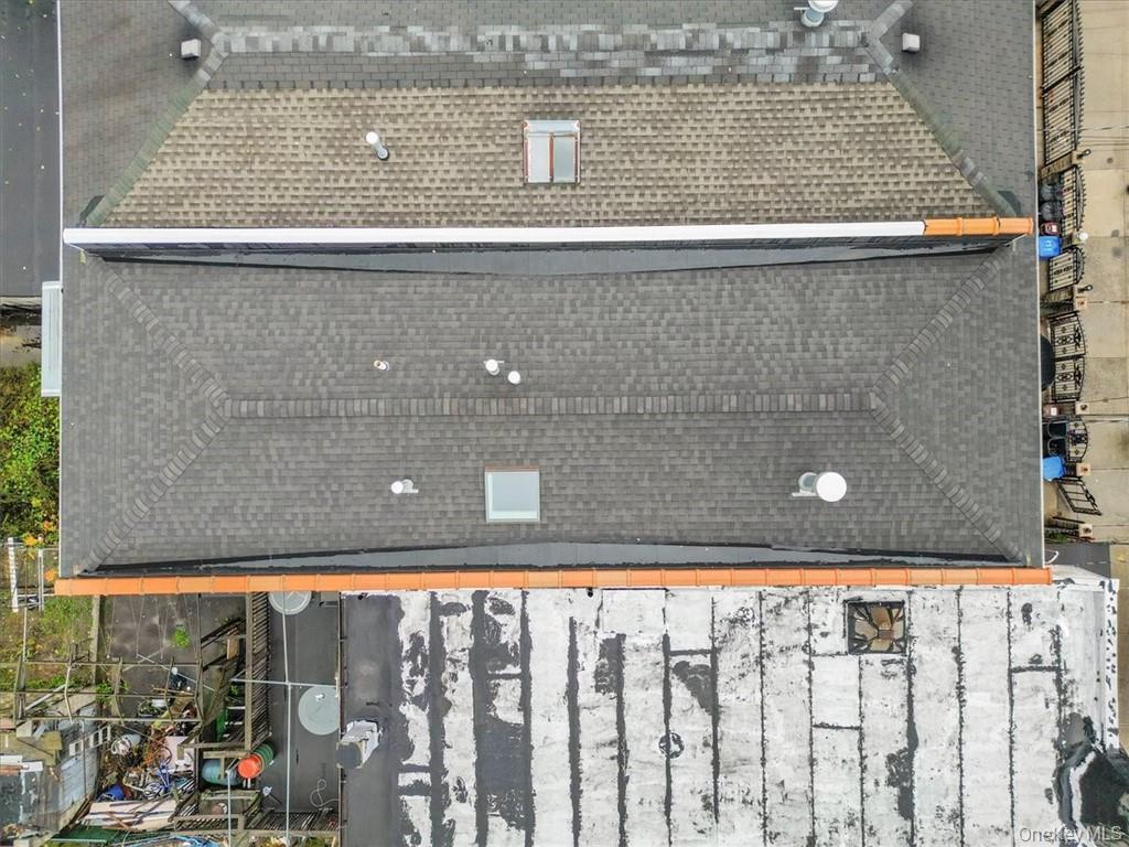 Single Family 216th  Bronx, NY 10469, MLS-957633-21