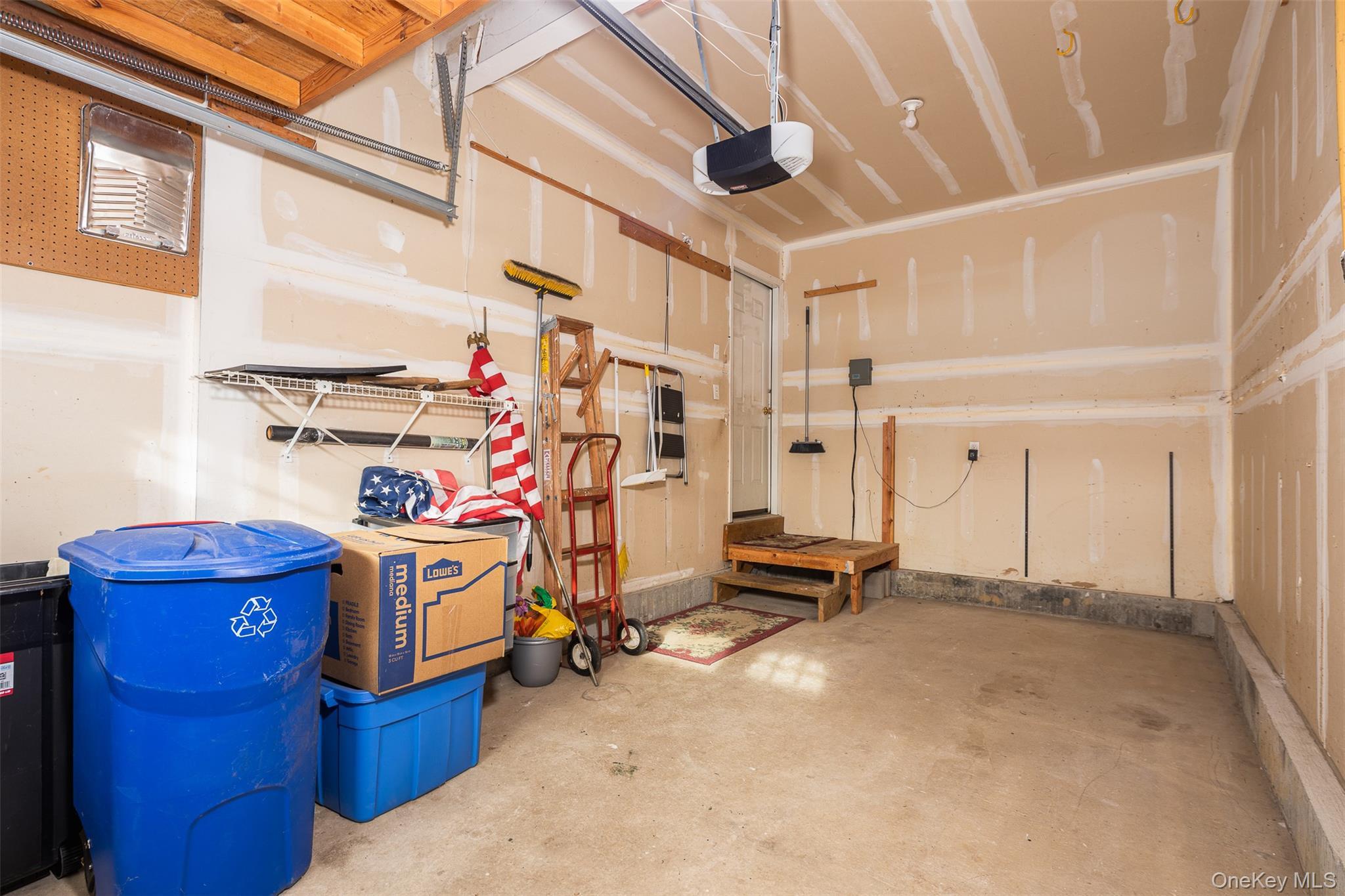Single Family Northgate  Suffolk County, NY 11933, MLS-957636-17