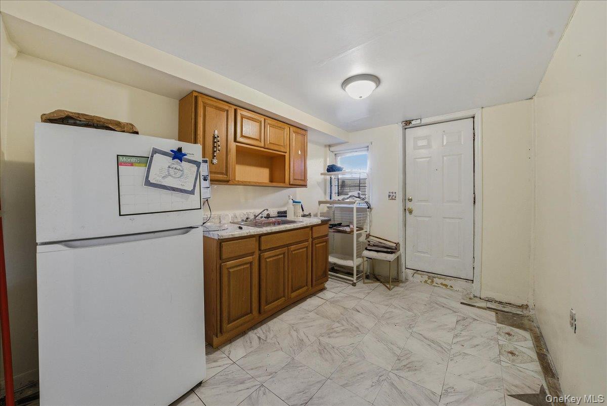 Single Family Bouck  Bronx, NY 10469, MLS-957665-16