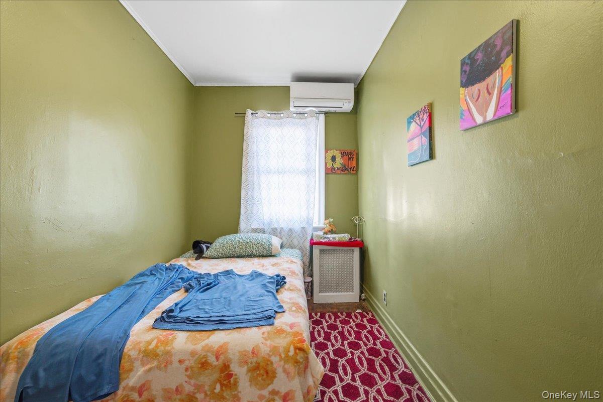 Single Family Bouck  Bronx, NY 10469, MLS-957665-22