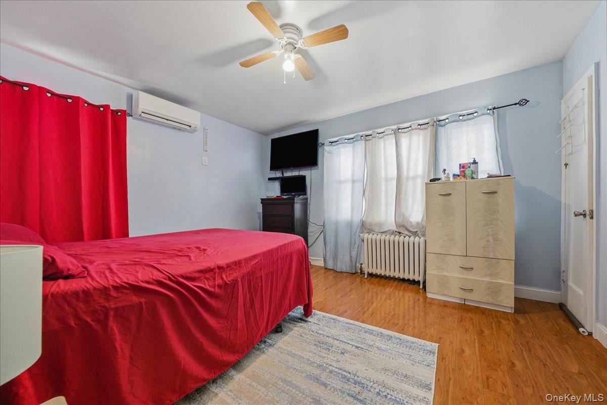 Single Family Bouck  Bronx, NY 10469, MLS-957665-25
