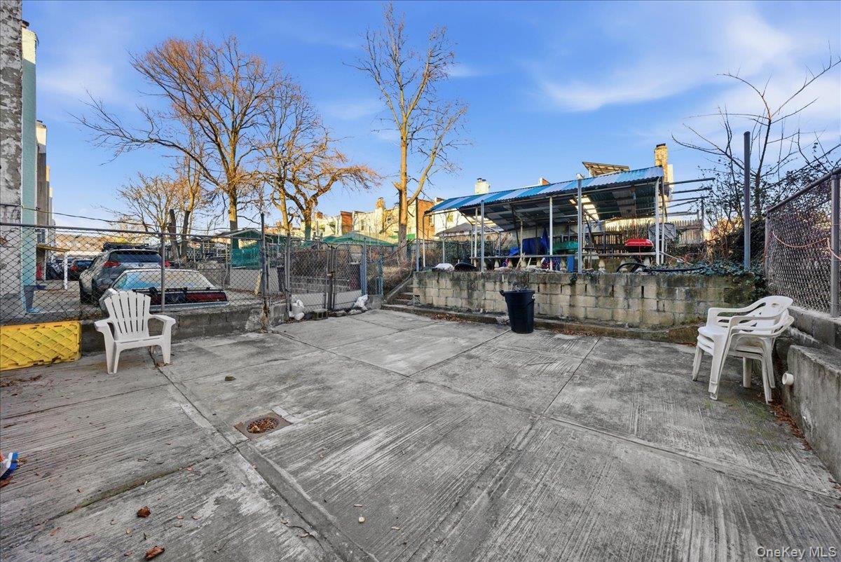Single Family Bouck  Bronx, NY 10469, MLS-957665-33