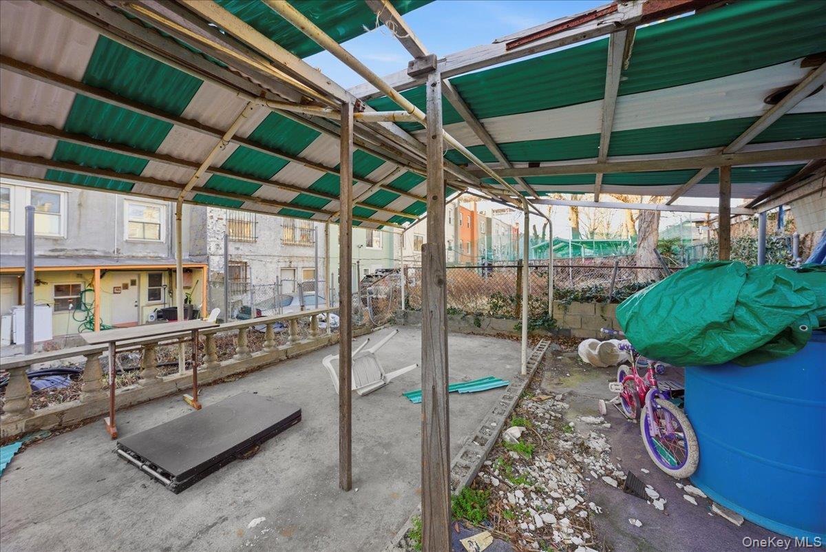 Single Family Bouck  Bronx, NY 10469, MLS-957665-34