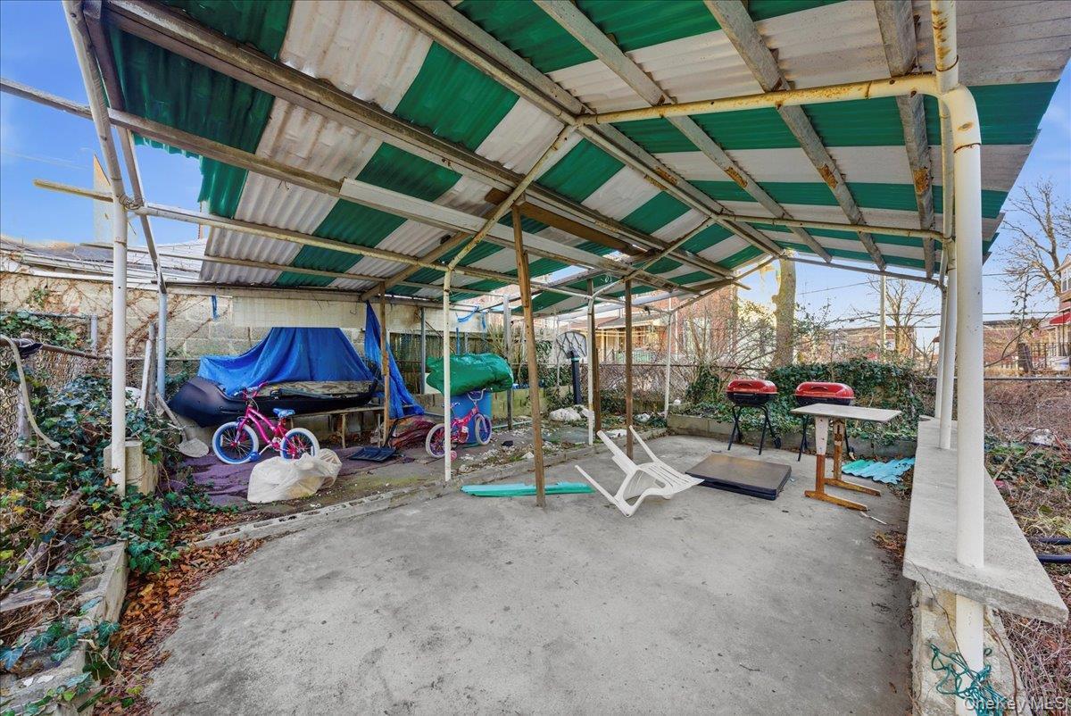 Single Family Bouck  Bronx, NY 10469, MLS-957665-35