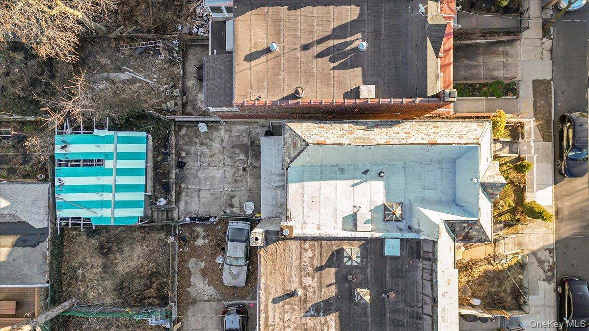 Single Family Bouck  Bronx, NY 10469, MLS-957665-37